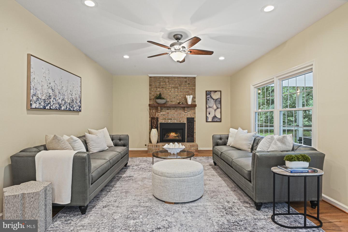 2330 AUGUSTUS CT, VIENNA, Virginia 22180, 5 Bedrooms Bedrooms, ,3 BathroomsBathrooms,Residential,For sale,2330 AUGUSTUS CT,VAFX2258260 MLS # VAFX2258260