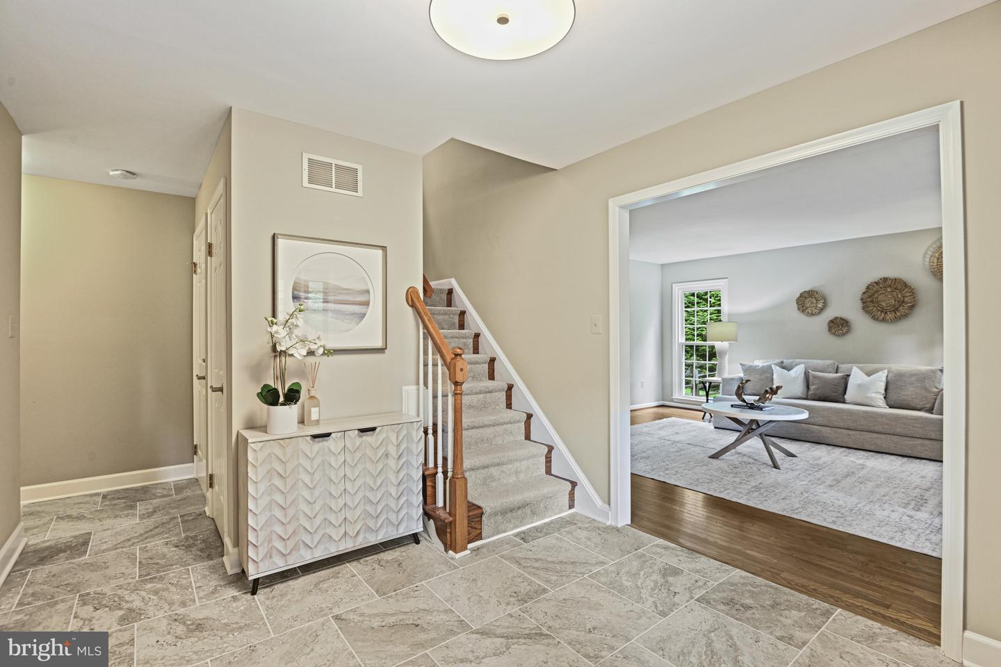 2330 AUGUSTUS CT, VIENNA, Virginia 22180, 5 Bedrooms Bedrooms, ,3 BathroomsBathrooms,Residential,For sale,2330 AUGUSTUS CT,VAFX2258260 MLS # VAFX2258260