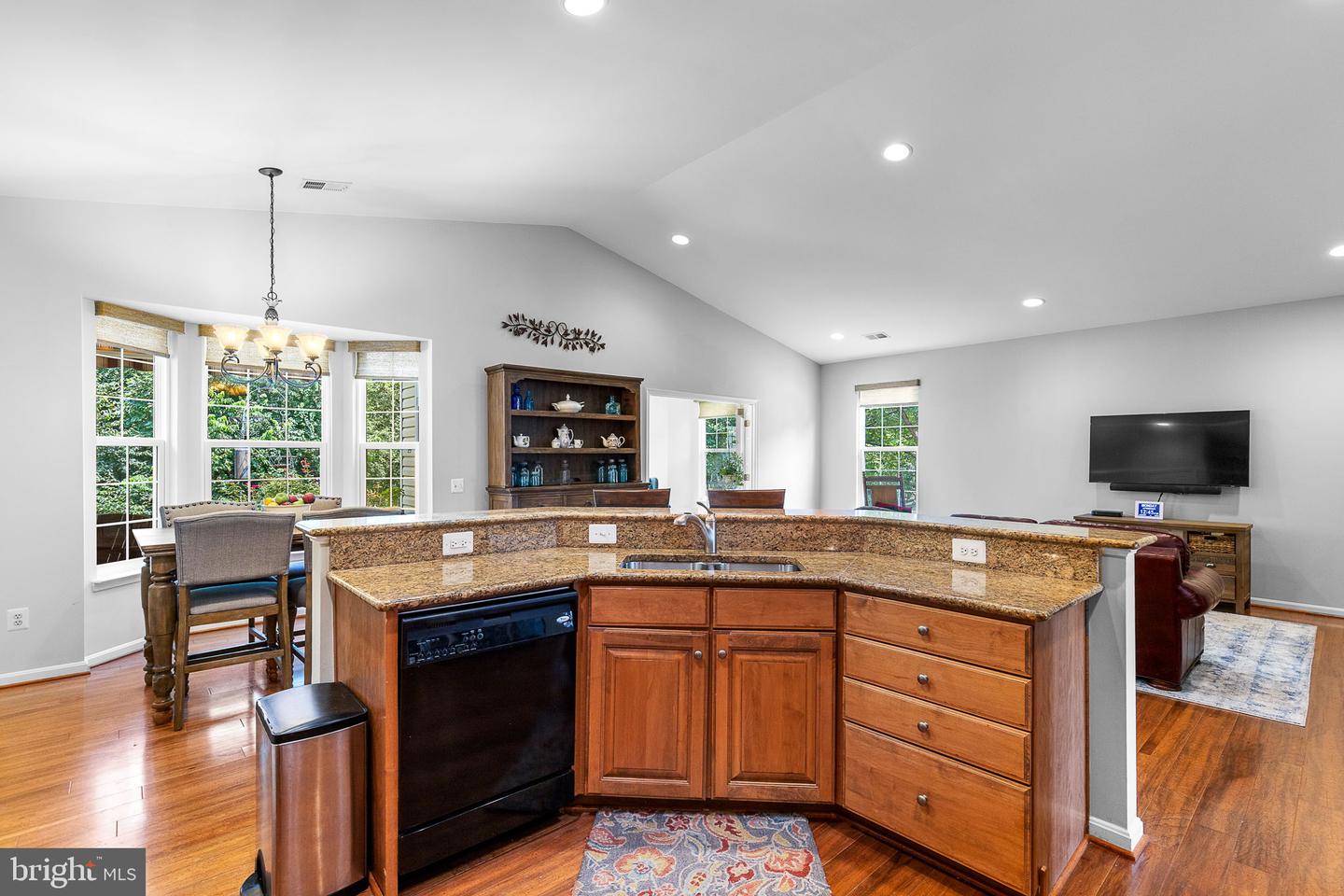 16203 RISING FAWN TER, DUMFRIES, Virginia 22025, 3 Bedrooms Bedrooms, ,2 BathroomsBathrooms,Residential,For sale,16203 RISING FAWN TER,VAPW2100322 MLS # VAPW2100322