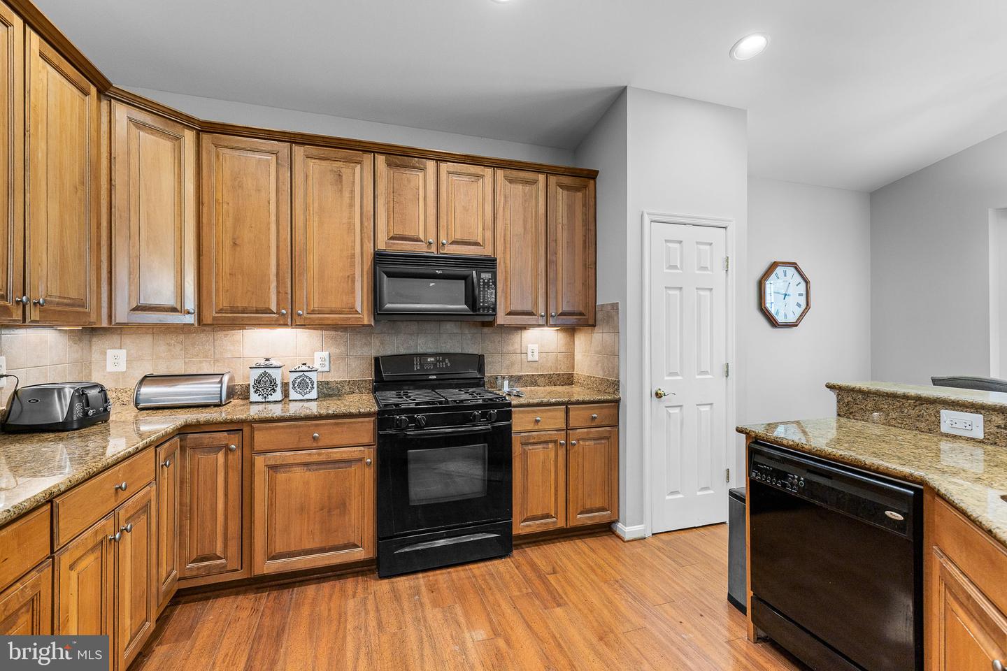 16203 RISING FAWN TER, DUMFRIES, Virginia 22025, 3 Bedrooms Bedrooms, ,2 BathroomsBathrooms,Residential,For sale,16203 RISING FAWN TER,VAPW2100322 MLS # VAPW2100322