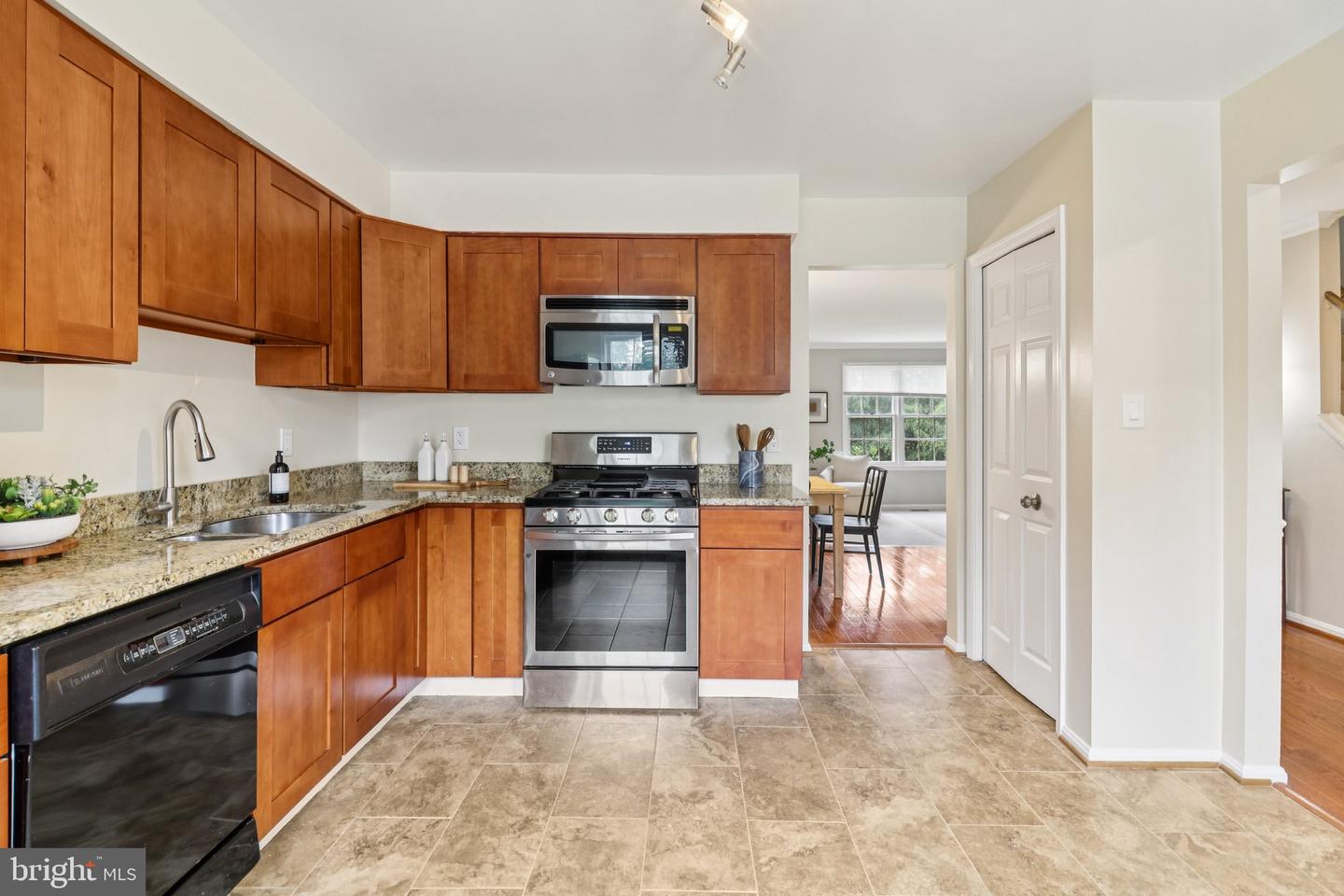 3116 WINDWOOD FARMS DR, OAKTON, Virginia 22124, 3 Bedrooms Bedrooms, ,3 BathroomsBathrooms,Residential,For sale,3116 WINDWOOD FARMS DR,VAFX2258398 MLS # VAFX2258398