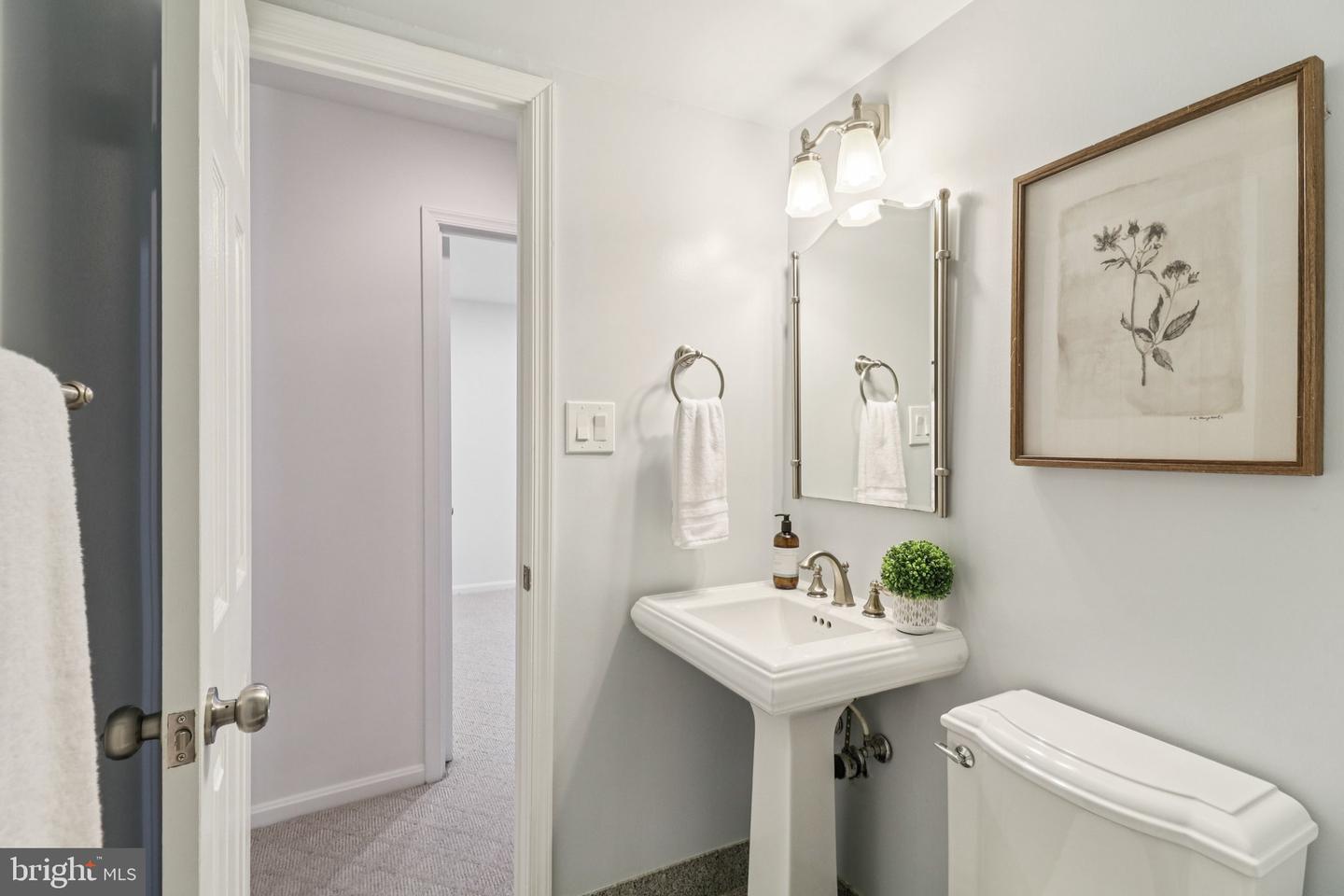 3116 WINDWOOD FARMS DR, OAKTON, Virginia 22124, 3 Bedrooms Bedrooms, ,3 BathroomsBathrooms,Residential,For sale,3116 WINDWOOD FARMS DR,VAFX2258398 MLS # VAFX2258398