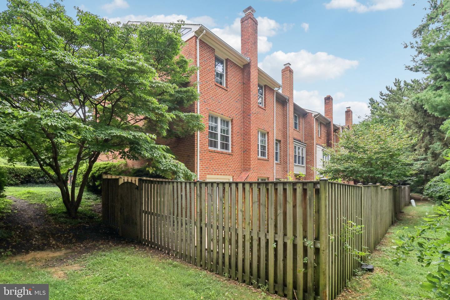 3116 WINDWOOD FARMS DR, OAKTON, Virginia 22124, 3 Bedrooms Bedrooms, ,3 BathroomsBathrooms,Residential,For sale,3116 WINDWOOD FARMS DR,VAFX2258398 MLS # VAFX2258398