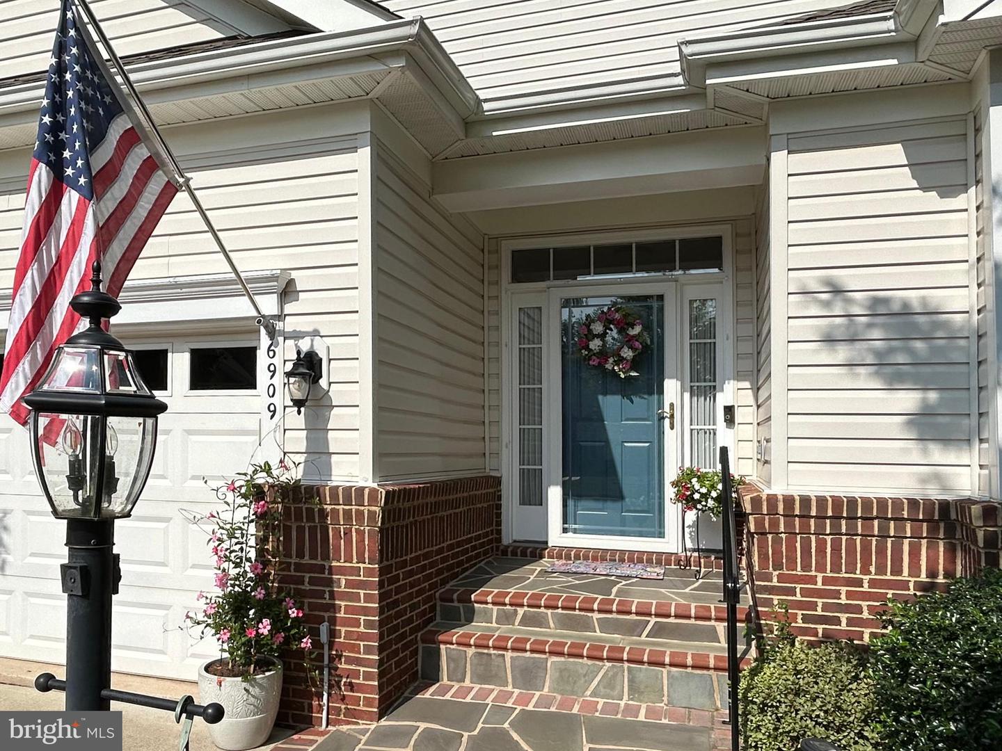 6909 SUNDAY SILENCE CT, GAINESVILLE, Virginia 20155, 3 Bedrooms Bedrooms, ,3 BathroomsBathrooms,Residential,For sale,6909 SUNDAY SILENCE CT,VAPW2100366 MLS # VAPW2100366