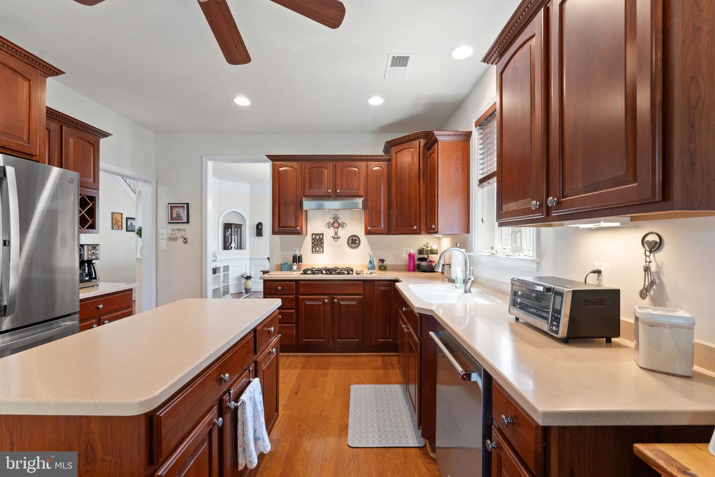 6909 SUNDAY SILENCE CT, GAINESVILLE, Virginia 20155, 3 Bedrooms Bedrooms, ,3 BathroomsBathrooms,Residential,For sale,6909 SUNDAY SILENCE CT,VAPW2100366 MLS # VAPW2100366
