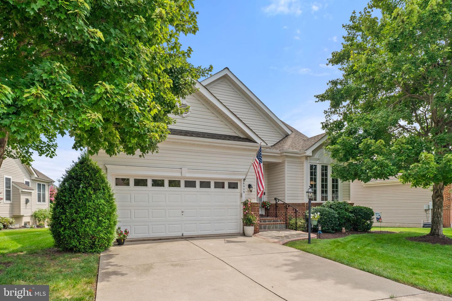 6909 SUNDAY SILENCE CT, GAINESVILLE, Virginia 20155, 3 Bedrooms Bedrooms, ,3 BathroomsBathrooms,Residential,For sale,6909 SUNDAY SILENCE CT,VAPW2100366 MLS # VAPW2100366