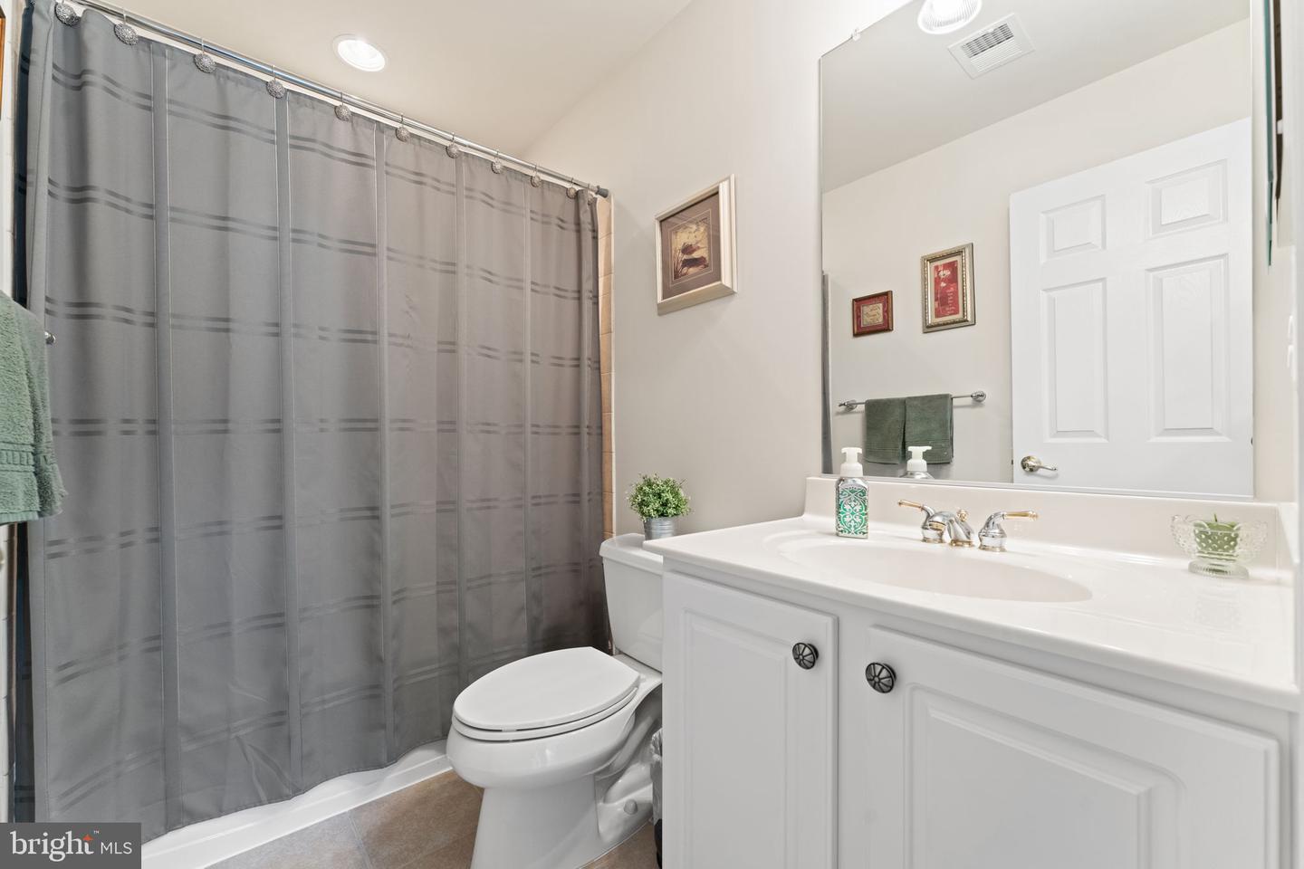 6909 SUNDAY SILENCE CT, GAINESVILLE, Virginia 20155, 3 Bedrooms Bedrooms, ,3 BathroomsBathrooms,Residential,For sale,6909 SUNDAY SILENCE CT,VAPW2100366 MLS # VAPW2100366