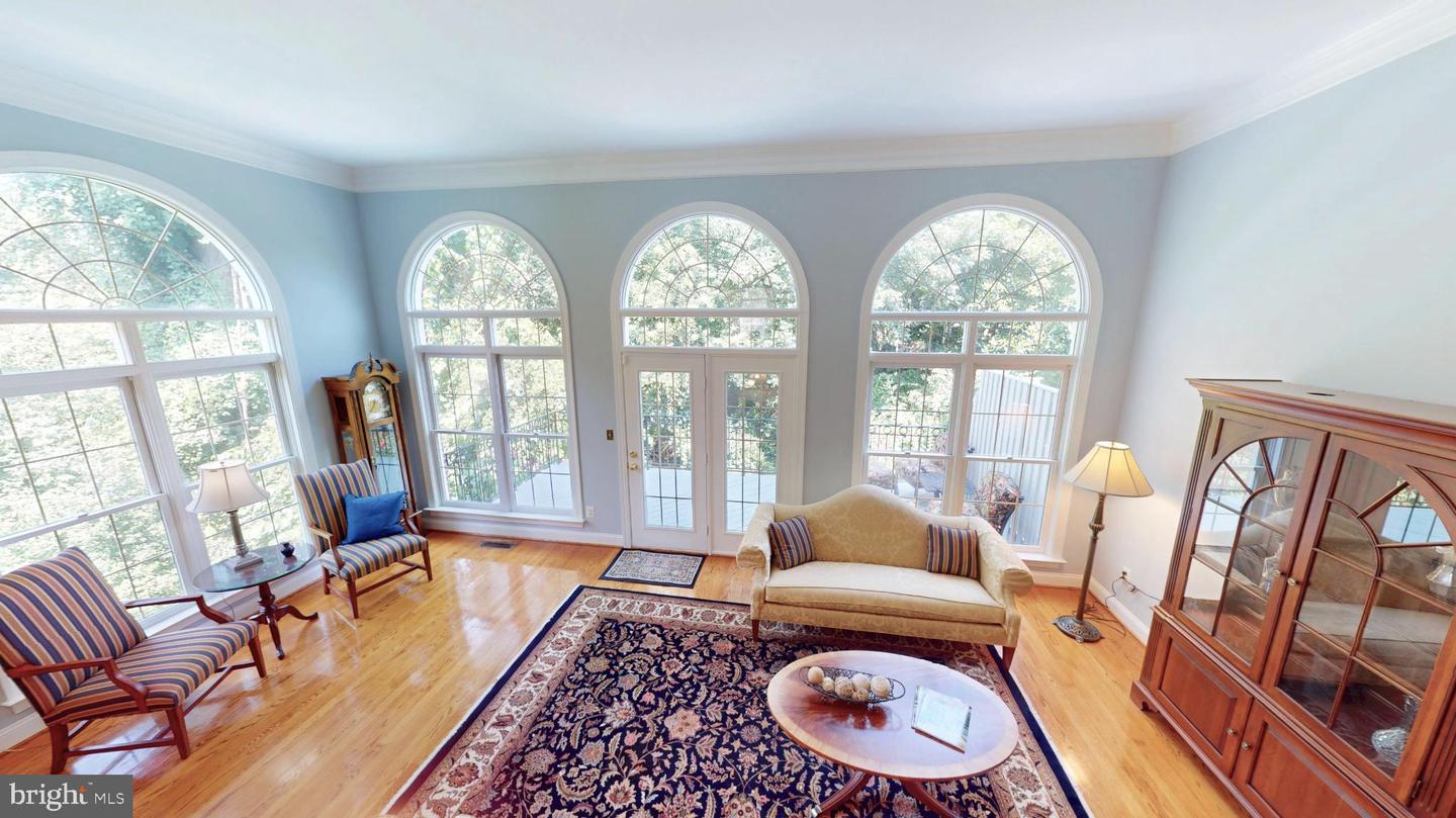2139 N SCOTT ST, ARLINGTON, Virginia 22209, 3 Bedrooms Bedrooms, 7 Rooms Rooms,2 BathroomsBathrooms,Residential,For sale,2139 N SCOTT ST,VAAR2061612 MLS # VAAR2061612