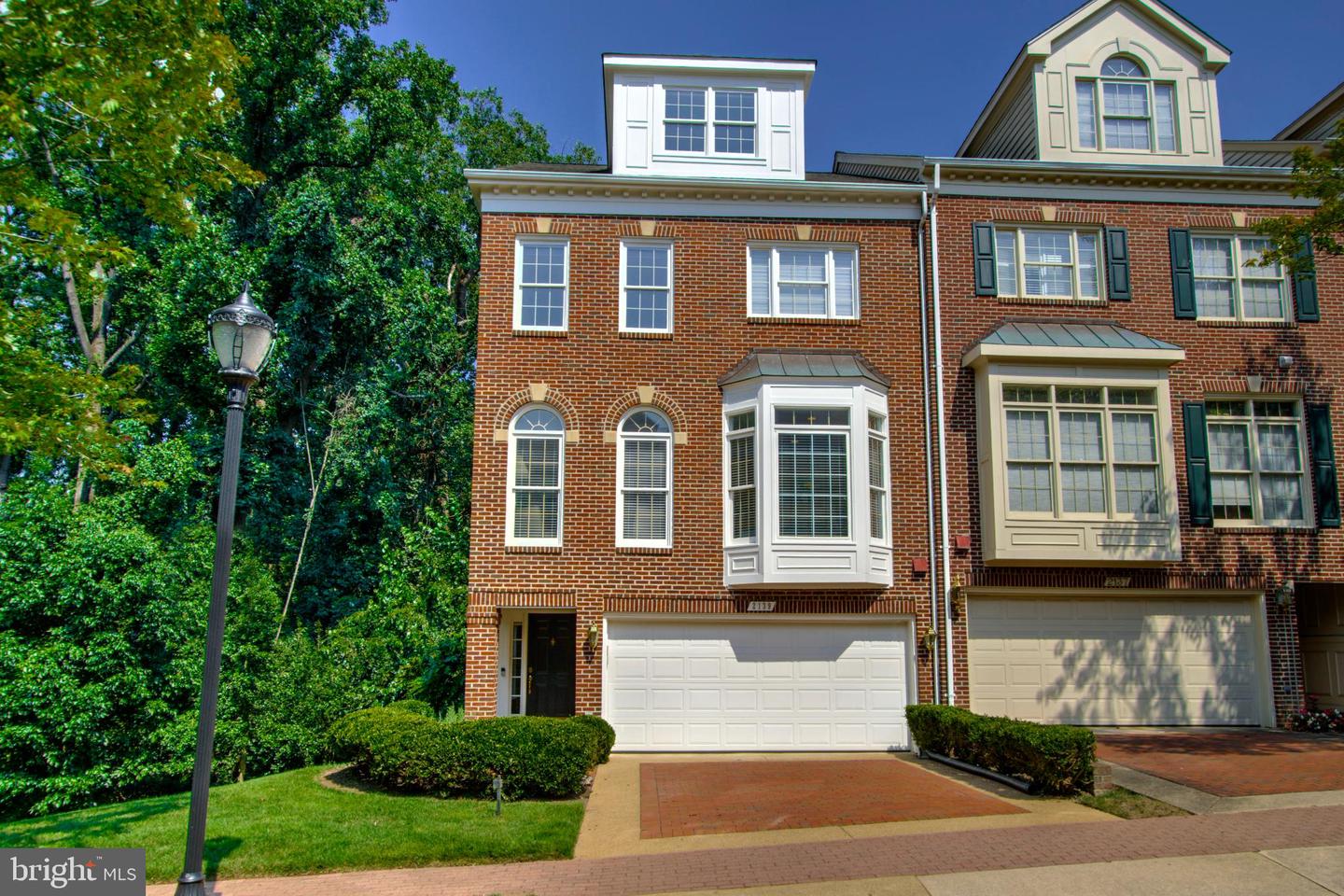 2139 N SCOTT ST, ARLINGTON, Virginia 22209, 3 Bedrooms Bedrooms, 7 Rooms Rooms,2 BathroomsBathrooms,Residential,For sale,2139 N SCOTT ST,VAAR2061612 MLS # VAAR2061612