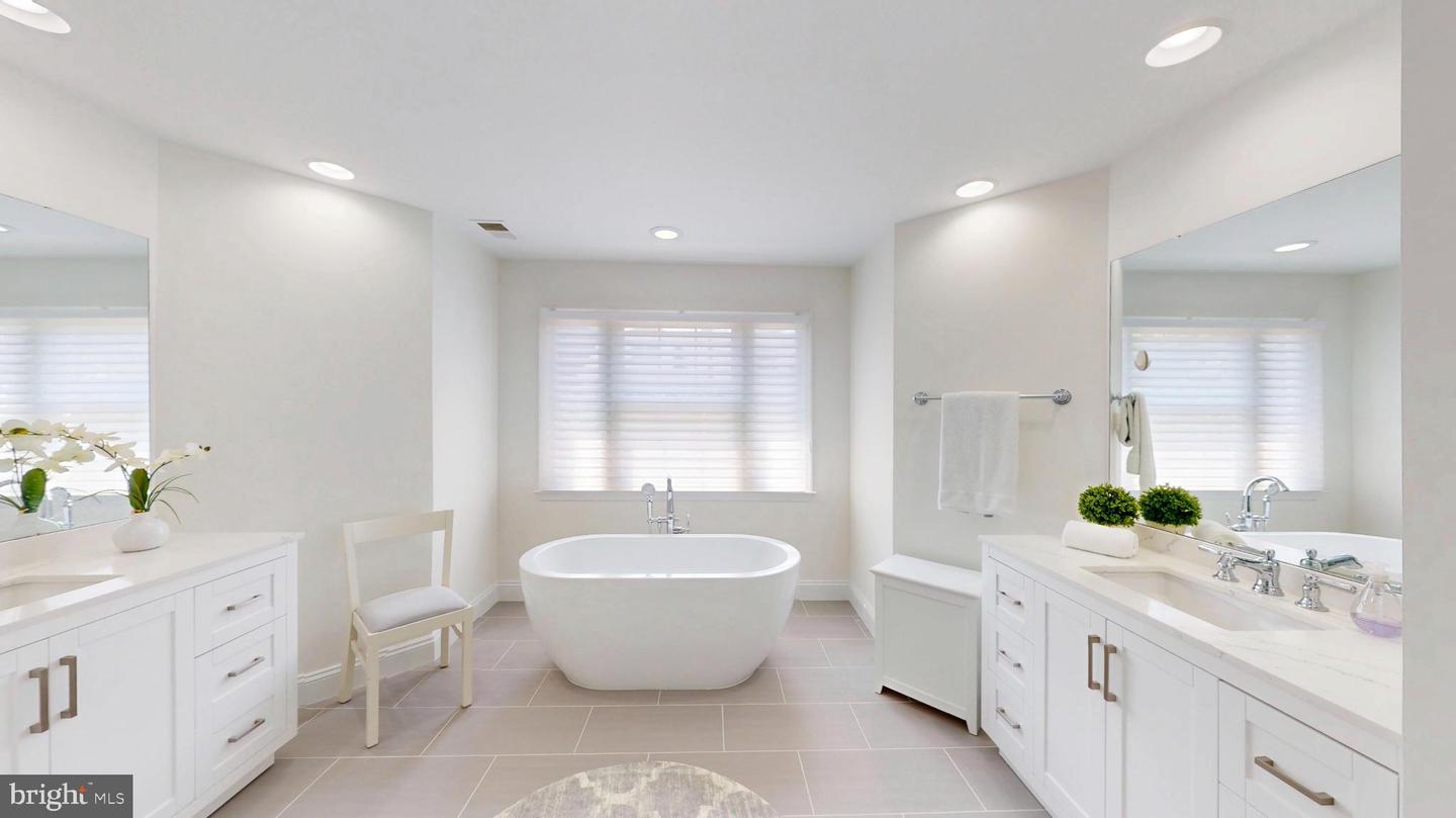 2139 N SCOTT ST, ARLINGTON, Virginia 22209, 3 Bedrooms Bedrooms, 7 Rooms Rooms,2 BathroomsBathrooms,Residential,For sale,2139 N SCOTT ST,VAAR2061612 MLS # VAAR2061612