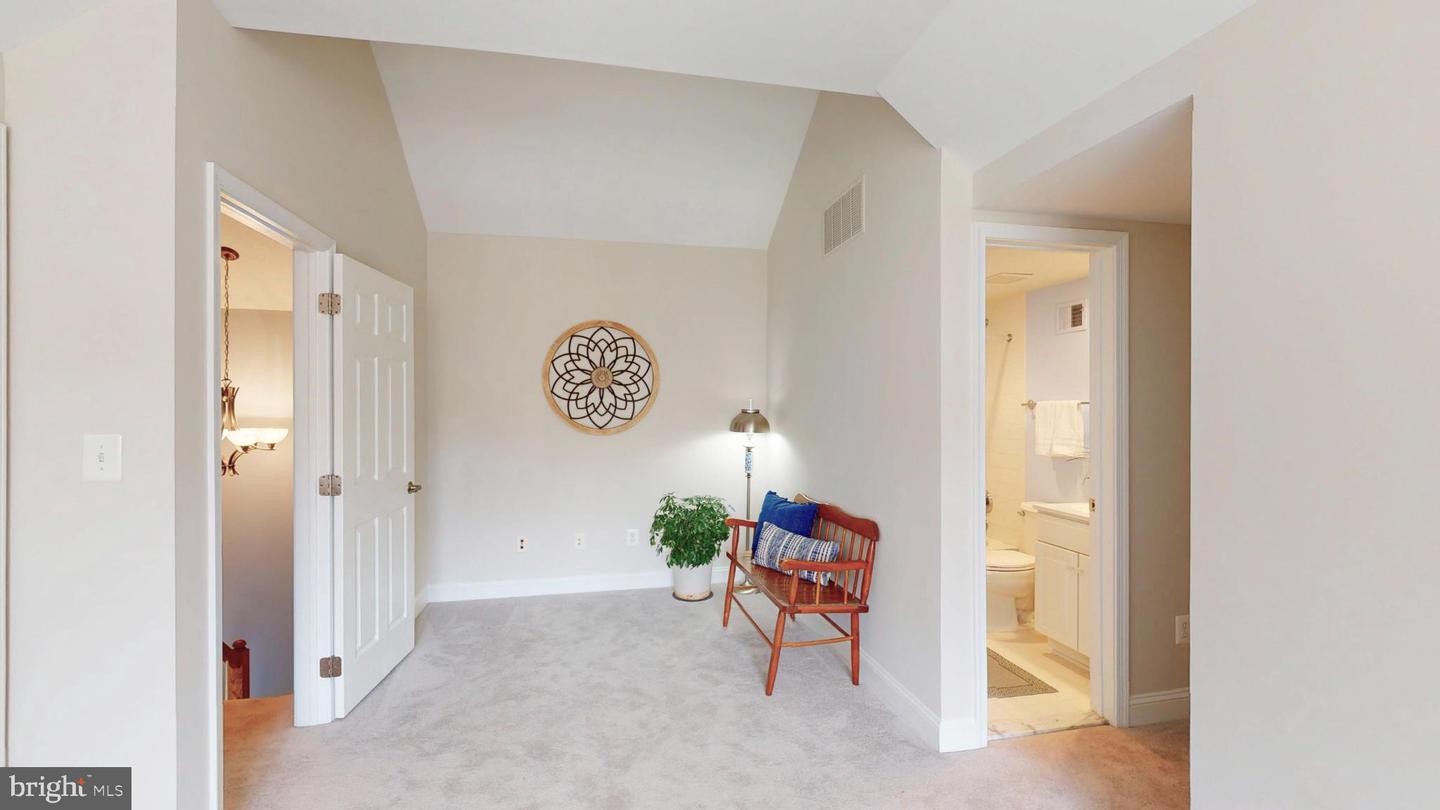2139 N SCOTT ST, ARLINGTON, Virginia 22209, 3 Bedrooms Bedrooms, 7 Rooms Rooms,2 BathroomsBathrooms,Residential,For sale,2139 N SCOTT ST,VAAR2061612 MLS # VAAR2061612