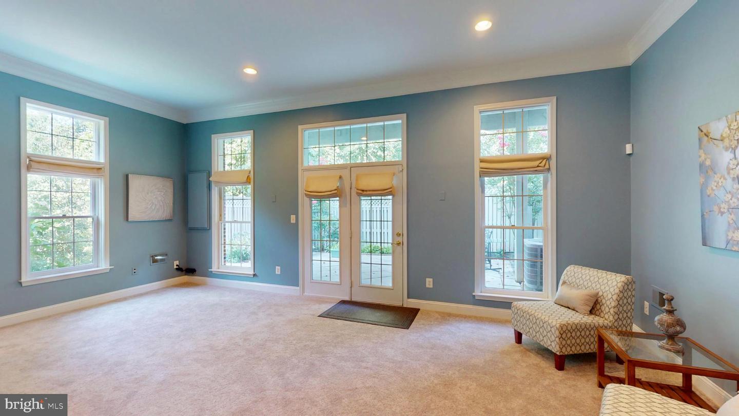 2139 N SCOTT ST, ARLINGTON, Virginia 22209, 3 Bedrooms Bedrooms, 7 Rooms Rooms,2 BathroomsBathrooms,Residential,For sale,2139 N SCOTT ST,VAAR2061612 MLS # VAAR2061612