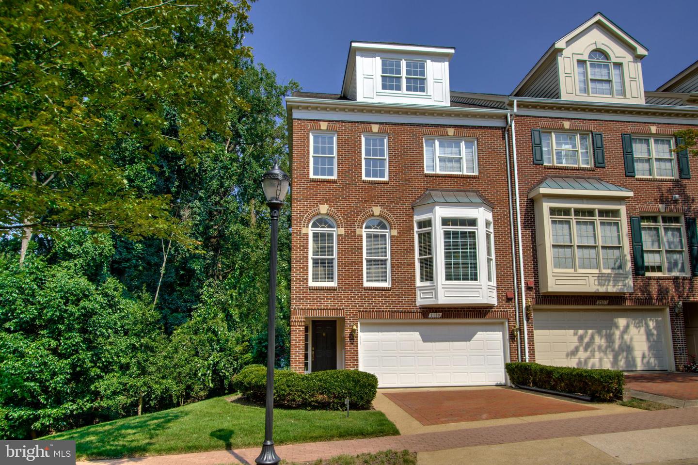 2139 N SCOTT ST, ARLINGTON, Virginia 22209, 3 Bedrooms Bedrooms, 7 Rooms Rooms,2 BathroomsBathrooms,Residential,For sale,2139 N SCOTT ST,VAAR2061612 MLS # VAAR2061612