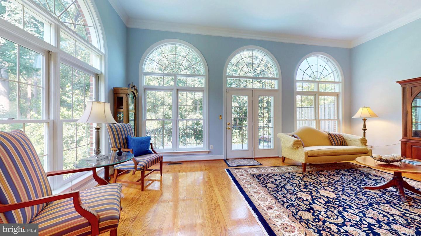 2139 N SCOTT ST, ARLINGTON, Virginia 22209, 3 Bedrooms Bedrooms, 7 Rooms Rooms,2 BathroomsBathrooms,Residential,For sale,2139 N SCOTT ST,VAAR2061612 MLS # VAAR2061612