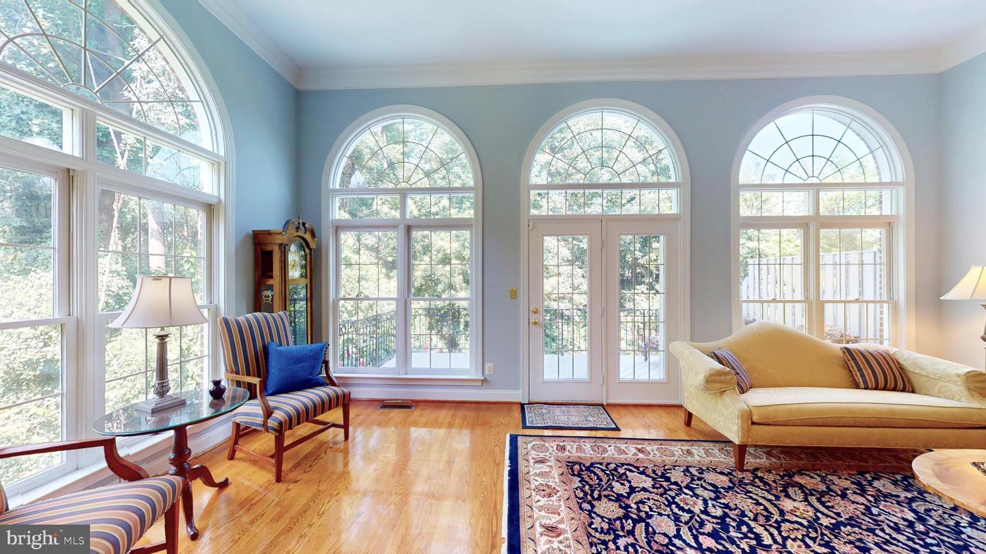 2139 N SCOTT ST, ARLINGTON, Virginia 22209, 3 Bedrooms Bedrooms, 7 Rooms Rooms,2 BathroomsBathrooms,Residential,For sale,2139 N SCOTT ST,VAAR2061612 MLS # VAAR2061612
