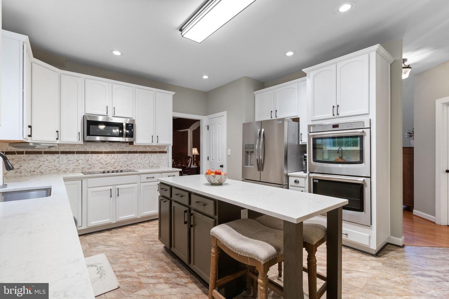 115 TOWN AND COUNTRY DR, FREDERICKSBURG, Virginia 22405, 5 Bedrooms Bedrooms, 8 Rooms Rooms,3 BathroomsBathrooms,Residential,For sale,115 TOWN AND COUNTRY DR,VAST2041378 MLS # VAST2041378
