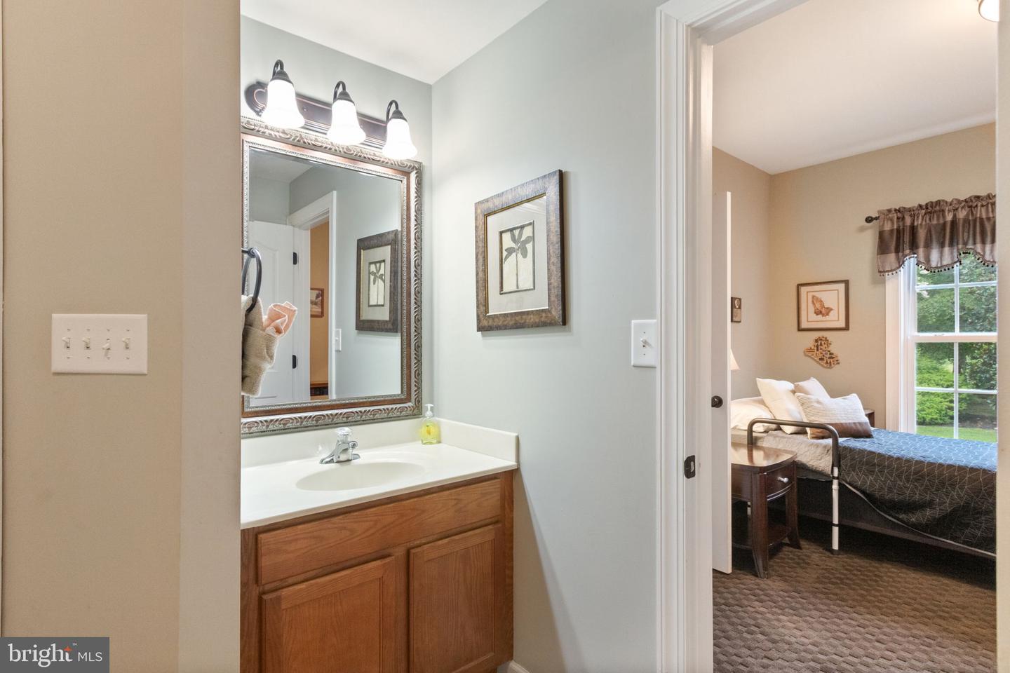 115 TOWN AND COUNTRY DR, FREDERICKSBURG, Virginia 22405, 5 Bedrooms Bedrooms, 8 Rooms Rooms,3 BathroomsBathrooms,Residential,For sale,115 TOWN AND COUNTRY DR,VAST2041378 MLS # VAST2041378