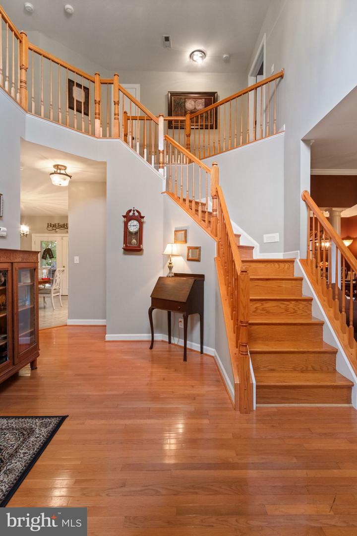 115 TOWN AND COUNTRY DR, FREDERICKSBURG, Virginia 22405, 5 Bedrooms Bedrooms, 8 Rooms Rooms,3 BathroomsBathrooms,Residential,For sale,115 TOWN AND COUNTRY DR,VAST2041378 MLS # VAST2041378