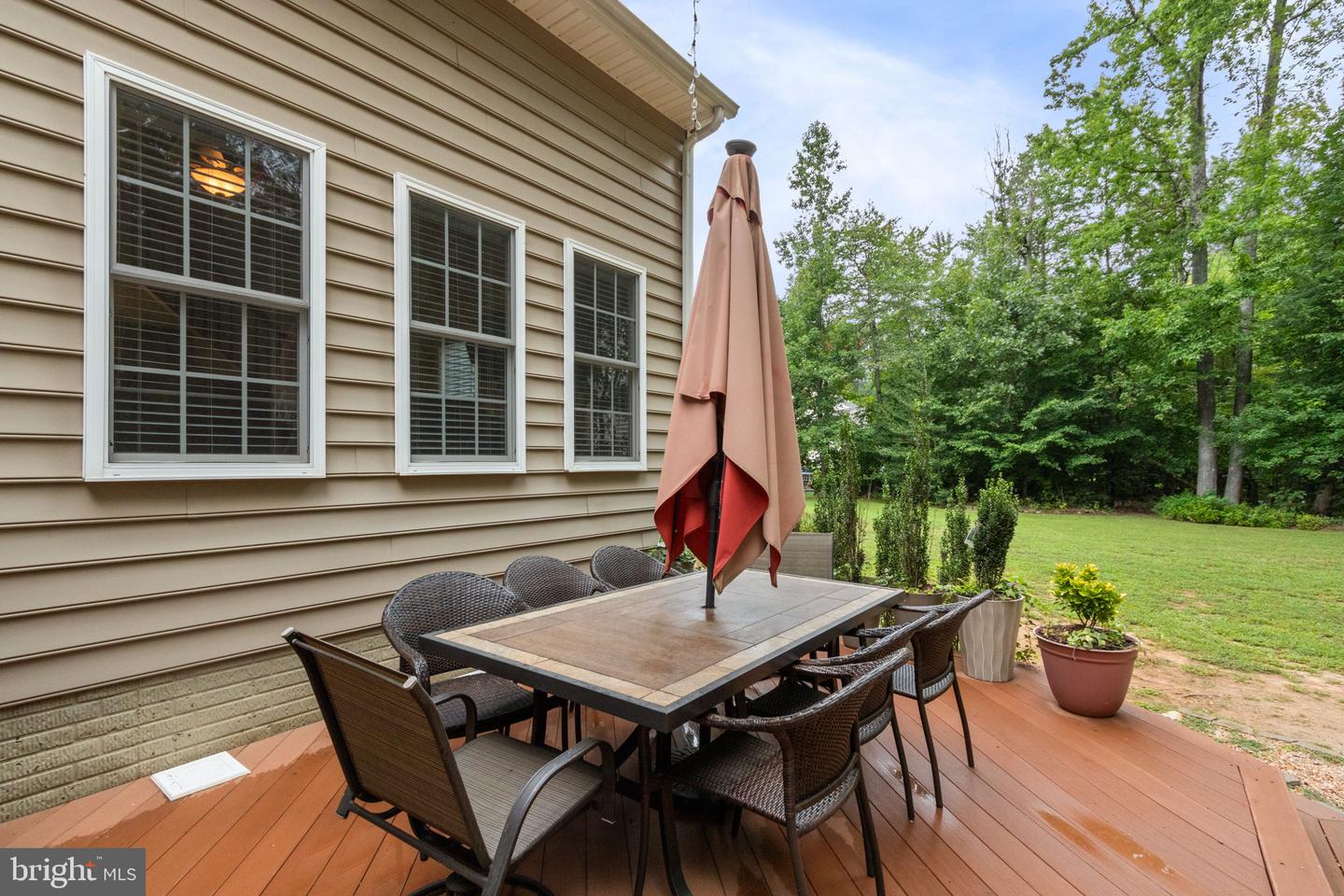 115 TOWN AND COUNTRY DR, FREDERICKSBURG, Virginia 22405, 5 Bedrooms Bedrooms, 8 Rooms Rooms,3 BathroomsBathrooms,Residential,For sale,115 TOWN AND COUNTRY DR,VAST2041378 MLS # VAST2041378