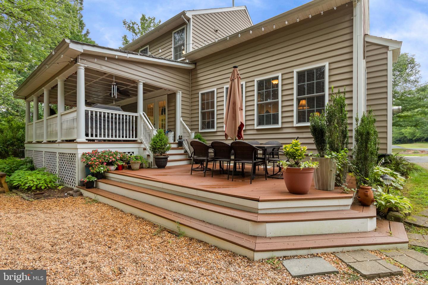 115 TOWN AND COUNTRY DR, FREDERICKSBURG, Virginia 22405, 5 Bedrooms Bedrooms, 8 Rooms Rooms,3 BathroomsBathrooms,Residential,For sale,115 TOWN AND COUNTRY DR,VAST2041378 MLS # VAST2041378