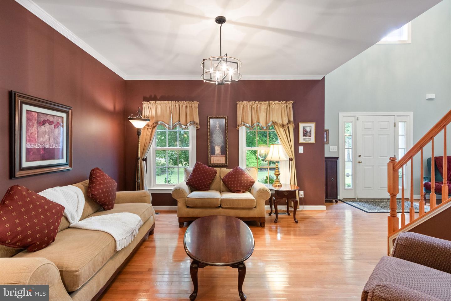 115 TOWN AND COUNTRY DR, FREDERICKSBURG, Virginia 22405, 5 Bedrooms Bedrooms, 8 Rooms Rooms,3 BathroomsBathrooms,Residential,For sale,115 TOWN AND COUNTRY DR,VAST2041378 MLS # VAST2041378