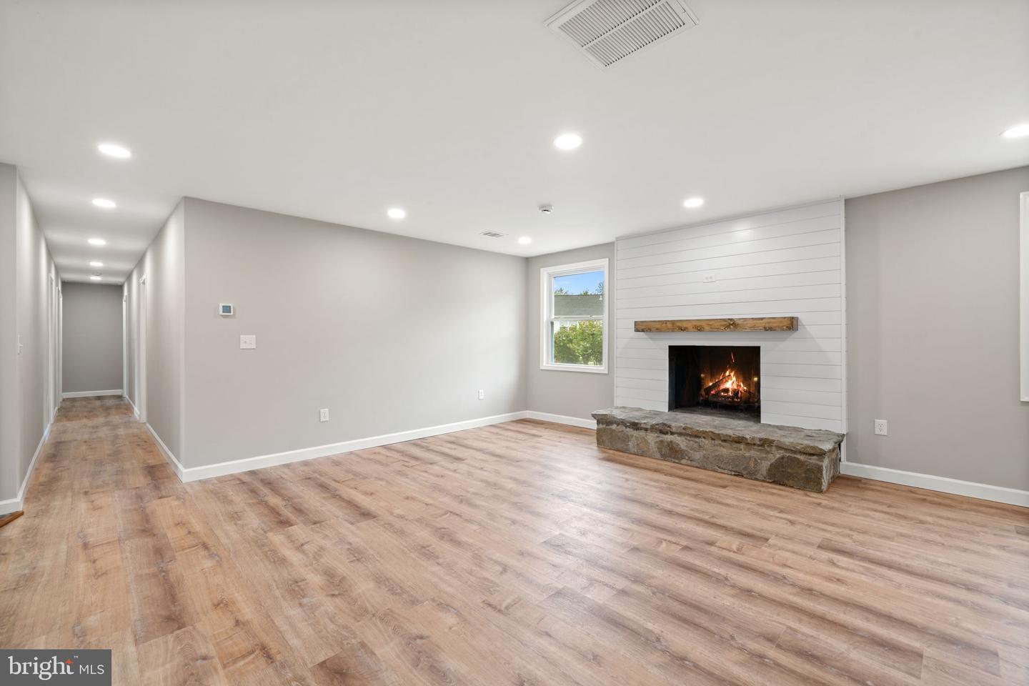 655 FOXCROFT RD, WARRENTON, Virginia 20186, 4 Bedrooms Bedrooms, 8 Rooms Rooms,2 BathroomsBathrooms,Residential,For sale,655 FOXCROFT RD,VAFQ2017764 MLS # VAFQ2017764