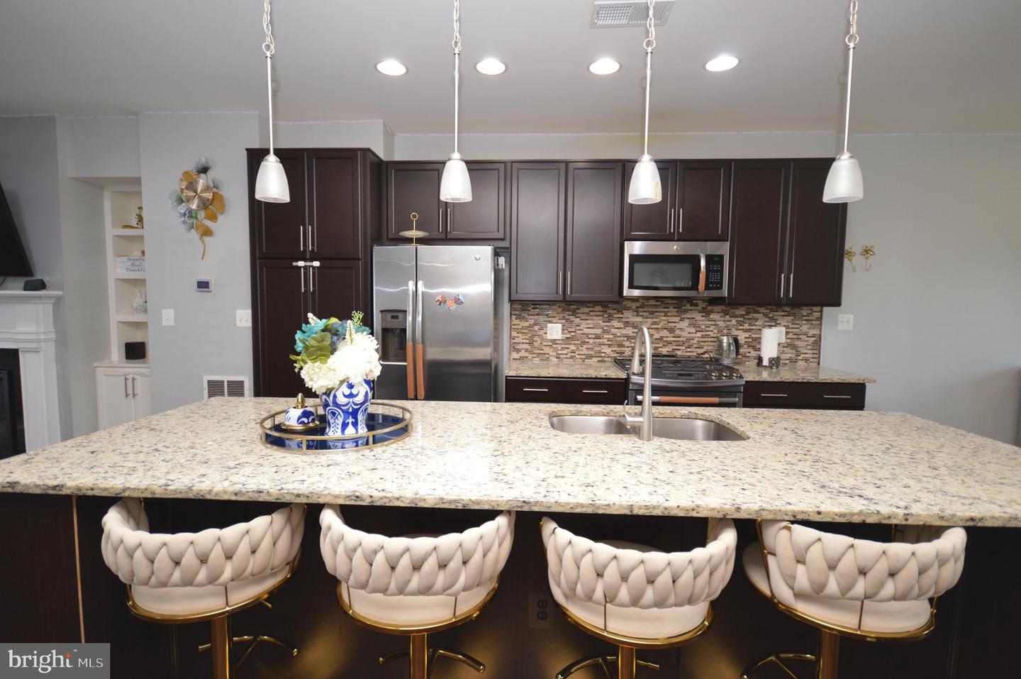 11972 MIRROR LAKE LN, BRISTOW, Virginia 20136, 3 Bedrooms Bedrooms, ,3 BathroomsBathrooms,Residential,For sale,11972 MIRROR LAKE LN,VAPW2100578 MLS # VAPW2100578