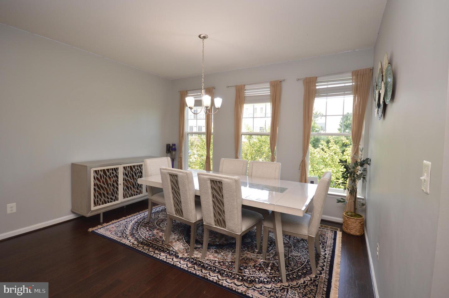 11972 MIRROR LAKE LN, BRISTOW, Virginia 20136, 3 Bedrooms Bedrooms, ,3 BathroomsBathrooms,Residential,For sale,11972 MIRROR LAKE LN,VAPW2100578 MLS # VAPW2100578