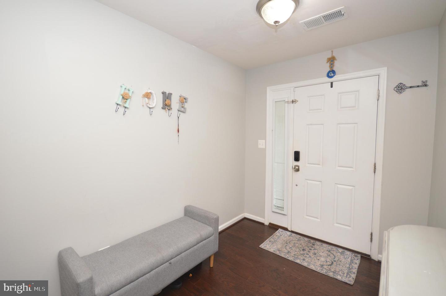 11972 MIRROR LAKE LN, BRISTOW, Virginia 20136, 3 Bedrooms Bedrooms, ,3 BathroomsBathrooms,Residential,For sale,11972 MIRROR LAKE LN,VAPW2100578 MLS # VAPW2100578