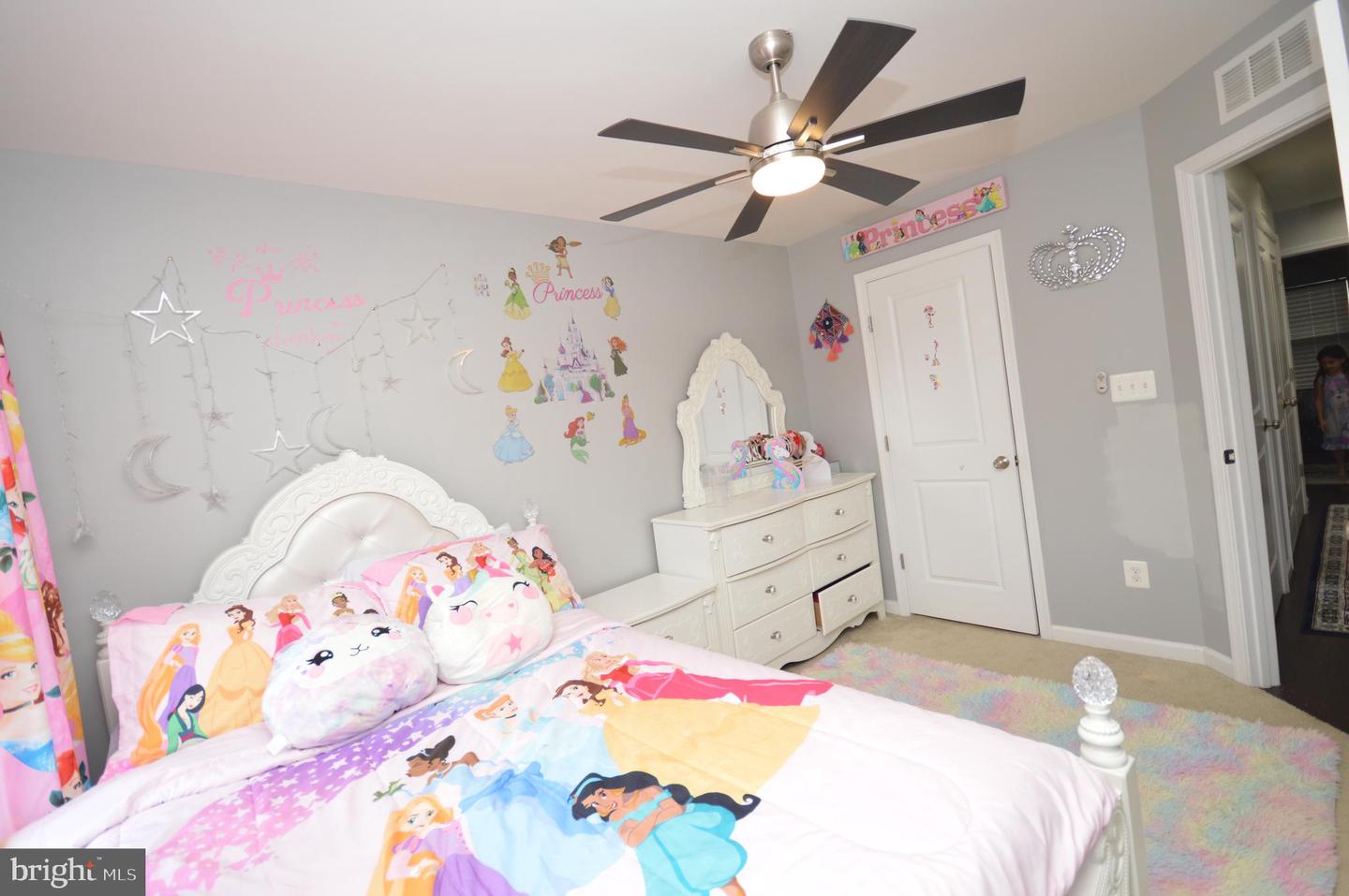 11972 MIRROR LAKE LN, BRISTOW, Virginia 20136, 3 Bedrooms Bedrooms, ,3 BathroomsBathrooms,Residential,For sale,11972 MIRROR LAKE LN,VAPW2100578 MLS # VAPW2100578
