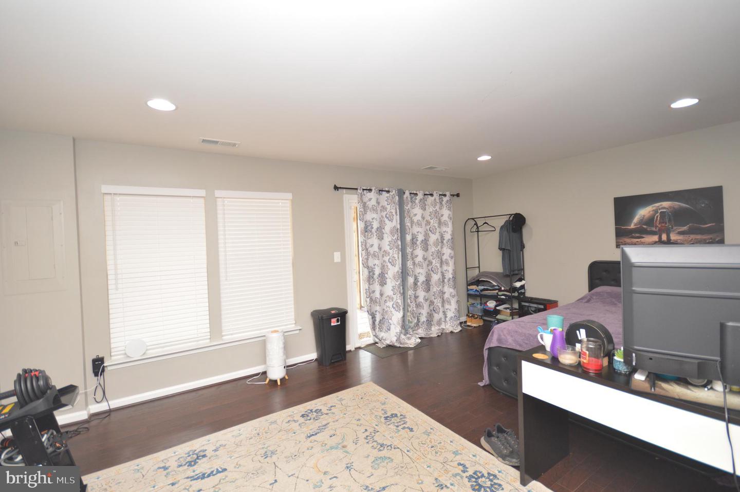 11972 MIRROR LAKE LN, BRISTOW, Virginia 20136, 3 Bedrooms Bedrooms, ,3 BathroomsBathrooms,Residential,For sale,11972 MIRROR LAKE LN,VAPW2100578 MLS # VAPW2100578