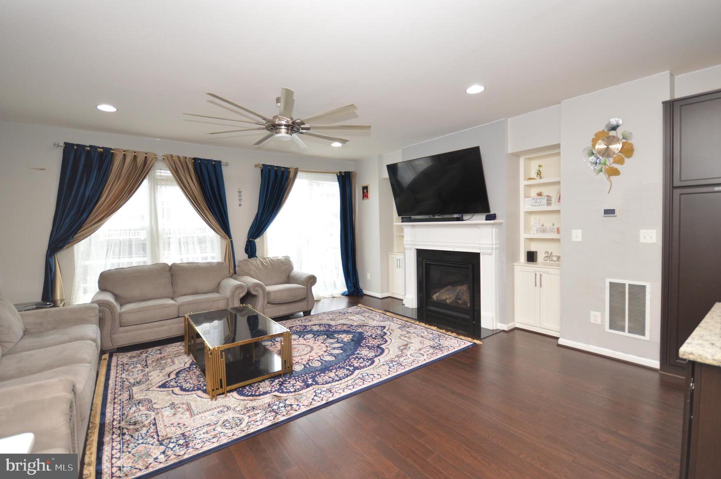 11972 MIRROR LAKE LN, BRISTOW, Virginia 20136, 3 Bedrooms Bedrooms, ,3 BathroomsBathrooms,Residential,For sale,11972 MIRROR LAKE LN,VAPW2100578 MLS # VAPW2100578
