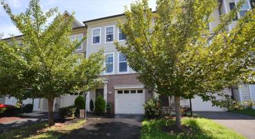 11972 MIRROR LAKE LN, BRISTOW, Virginia 20136, 3 Bedrooms Bedrooms, ,3 BathroomsBathrooms,Residential,For sale,11972 MIRROR LAKE LN,VAPW2100578 MLS # VAPW2100578