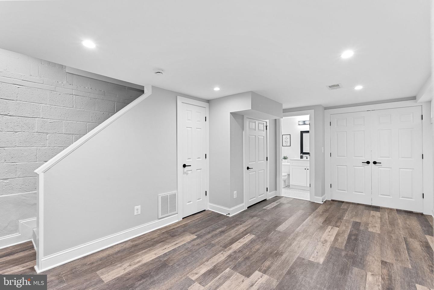 4347 F ST SE, WASHINGTON, District Of Columbia 20019, 2 Bedrooms Bedrooms, 5 Rooms Rooms,2 BathroomsBathrooms,Residential,For sale,4347 F ST SE,DCDC2213840 MLS # DCDC2213840