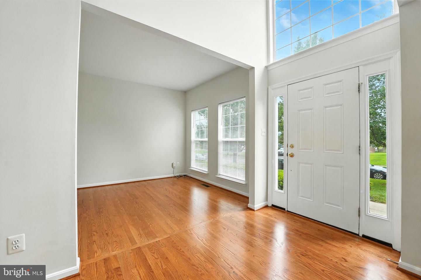 705 HOLLY LEAF, CULPEPER, Virginia 22701, 5 Bedrooms Bedrooms, ,2 BathroomsBathrooms,Residential,For sale,705 HOLLY LEAF,VACU2011194 MLS # VACU2011194
