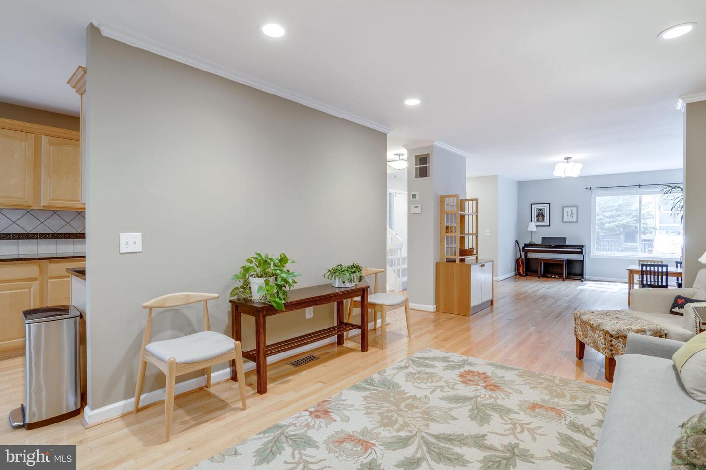11710 DECADE CT, RESTON, Virginia 20191, 4 Bedrooms Bedrooms, ,3 BathroomsBathrooms,Residential,For sale,11710 DECADE CT,VAFX2259626 MLS # VAFX2259626