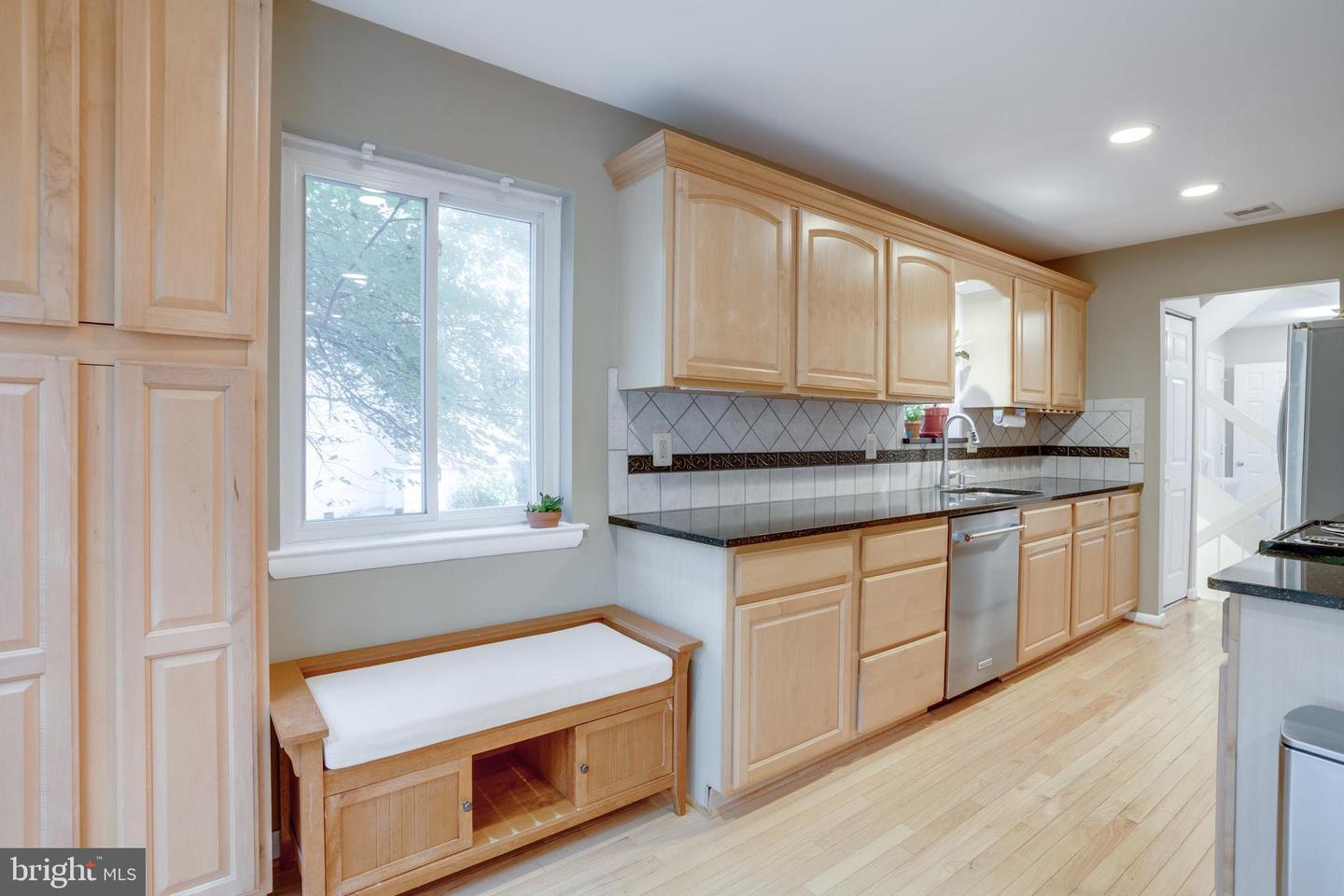 11710 DECADE CT, RESTON, Virginia 20191, 4 Bedrooms Bedrooms, ,3 BathroomsBathrooms,Residential,For sale,11710 DECADE CT,VAFX2259626 MLS # VAFX2259626