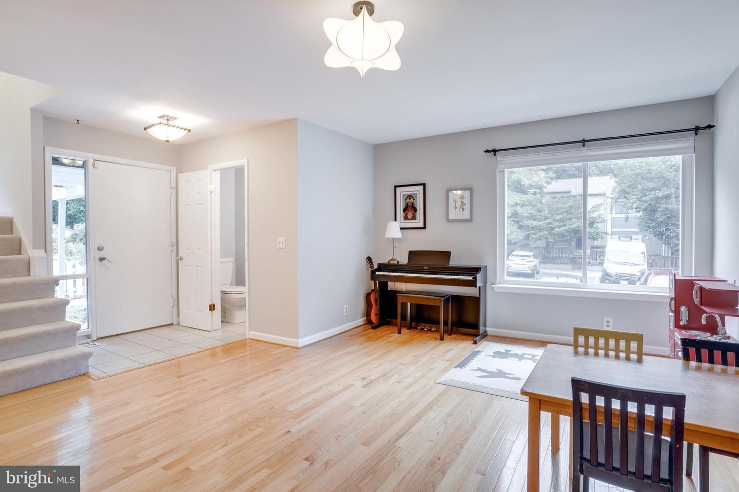 11710 DECADE CT, RESTON, Virginia 20191, 4 Bedrooms Bedrooms, ,3 BathroomsBathrooms,Residential,For sale,11710 DECADE CT,VAFX2259626 MLS # VAFX2259626