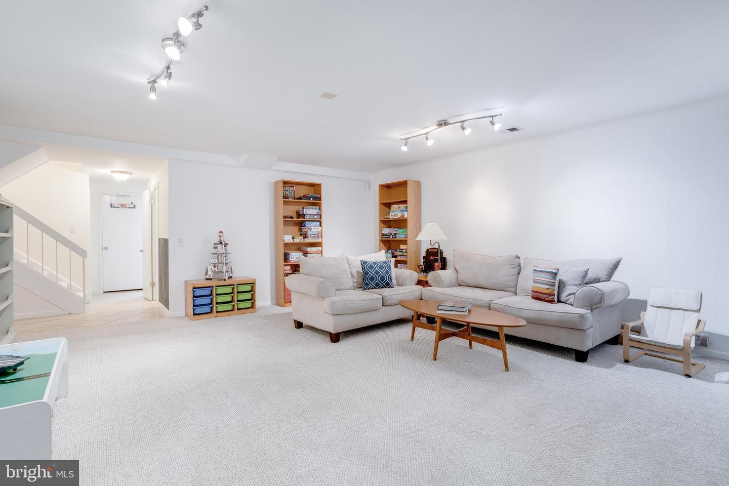 11710 DECADE CT, RESTON, Virginia 20191, 4 Bedrooms Bedrooms, ,3 BathroomsBathrooms,Residential,For sale,11710 DECADE CT,VAFX2259626 MLS # VAFX2259626