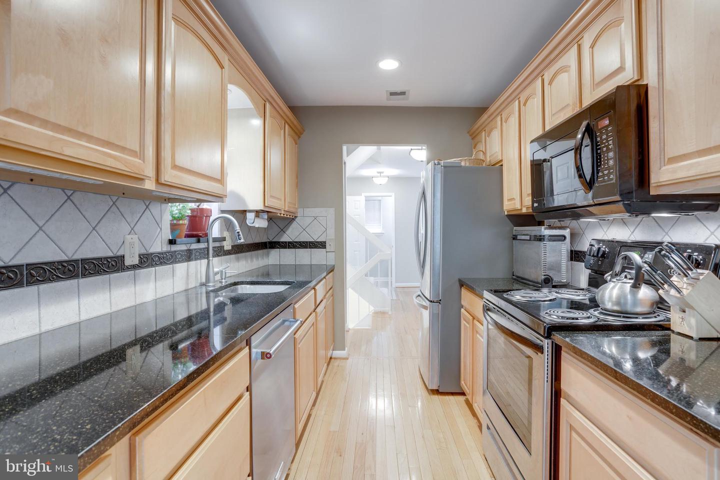 11710 DECADE CT, RESTON, Virginia 20191, 4 Bedrooms Bedrooms, ,3 BathroomsBathrooms,Residential,For sale,11710 DECADE CT,VAFX2259626 MLS # VAFX2259626