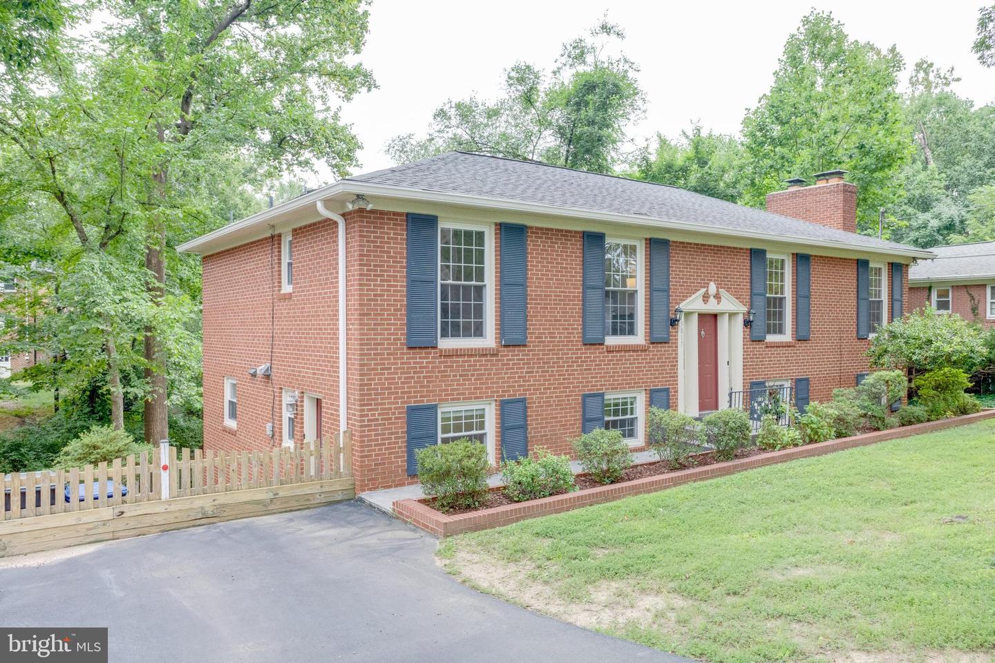 5817 DAWES AVE, ALEXANDRIA, Virginia 22311, 5 Bedrooms Bedrooms, ,3 BathroomsBathrooms,Residential,For sale,5817 DAWES AVE,VAFX2259658 MLS # VAFX2259658