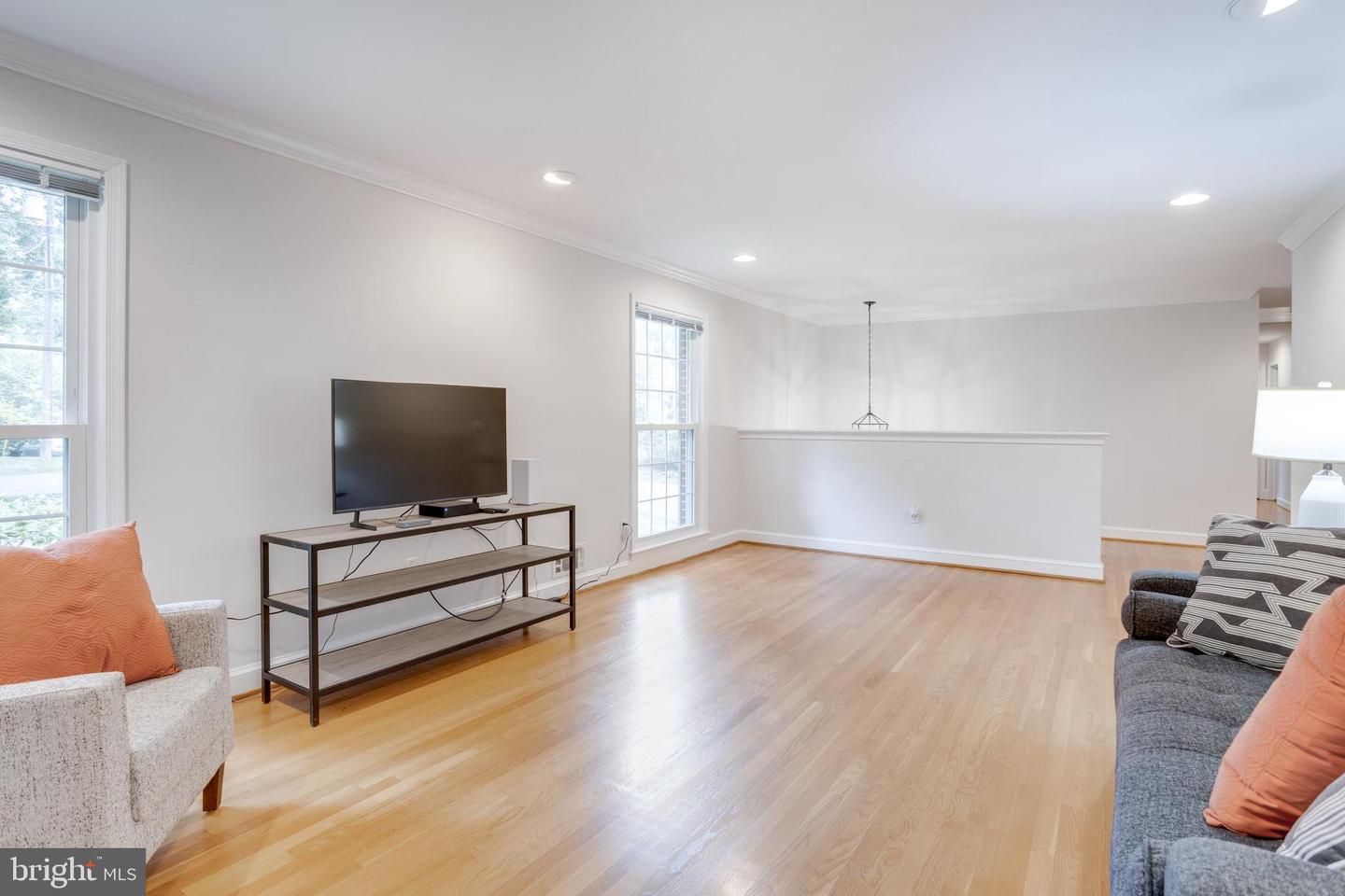 5817 DAWES AVE, ALEXANDRIA, Virginia 22311, 5 Bedrooms Bedrooms, ,3 BathroomsBathrooms,Residential,For sale,5817 DAWES AVE,VAFX2259658 MLS # VAFX2259658