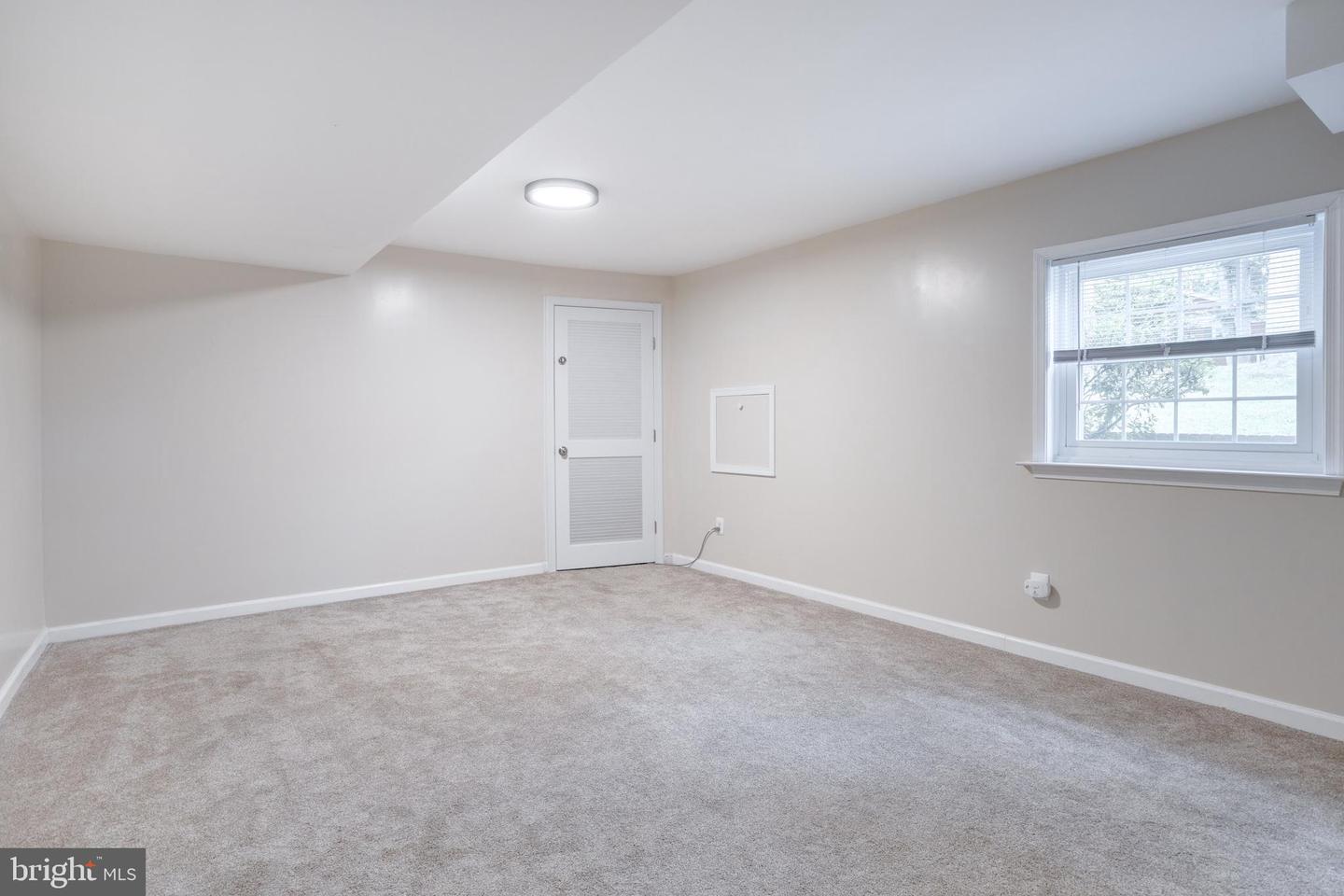 5817 DAWES AVE, ALEXANDRIA, Virginia 22311, 5 Bedrooms Bedrooms, ,3 BathroomsBathrooms,Residential,For sale,5817 DAWES AVE,VAFX2259658 MLS # VAFX2259658
