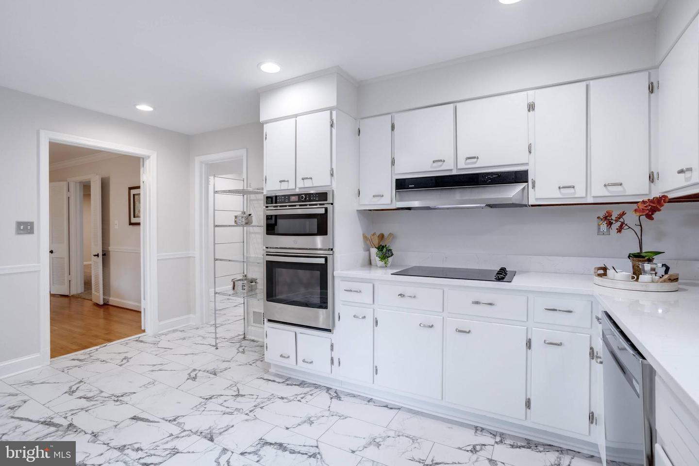 5817 DAWES AVE, ALEXANDRIA, Virginia 22311, 5 Bedrooms Bedrooms, ,3 BathroomsBathrooms,Residential,For sale,5817 DAWES AVE,VAFX2259658 MLS # VAFX2259658