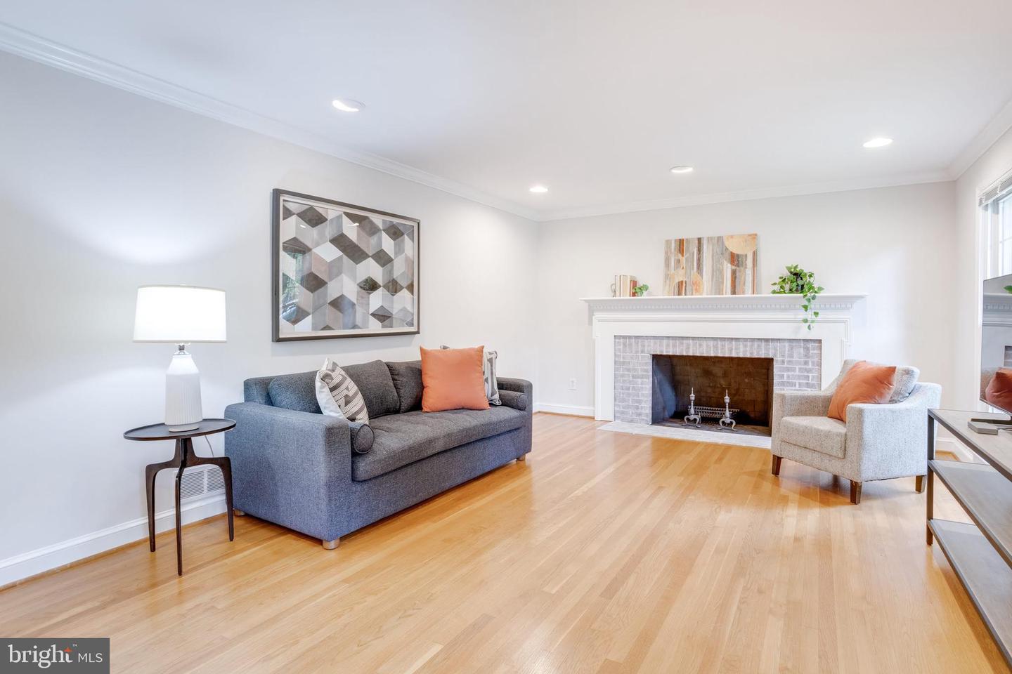 5817 DAWES AVE, ALEXANDRIA, Virginia 22311, 5 Bedrooms Bedrooms, ,3 BathroomsBathrooms,Residential,For sale,5817 DAWES AVE,VAFX2259658 MLS # VAFX2259658