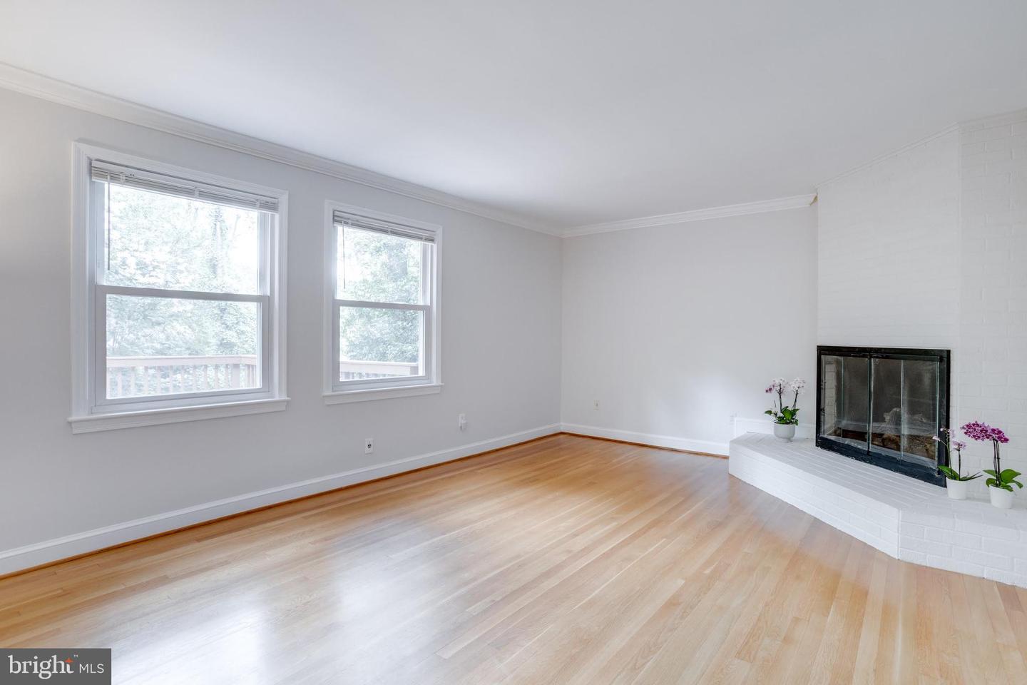 5817 DAWES AVE, ALEXANDRIA, Virginia 22311, 5 Bedrooms Bedrooms, ,3 BathroomsBathrooms,Residential,For sale,5817 DAWES AVE,VAFX2259658 MLS # VAFX2259658