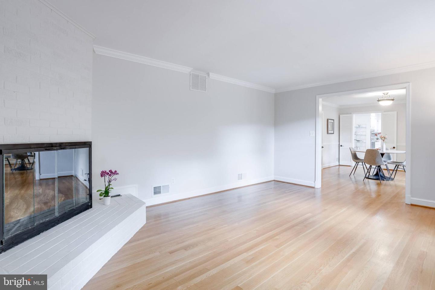 5817 DAWES AVE, ALEXANDRIA, Virginia 22311, 5 Bedrooms Bedrooms, ,3 BathroomsBathrooms,Residential,For sale,5817 DAWES AVE,VAFX2259658 MLS # VAFX2259658