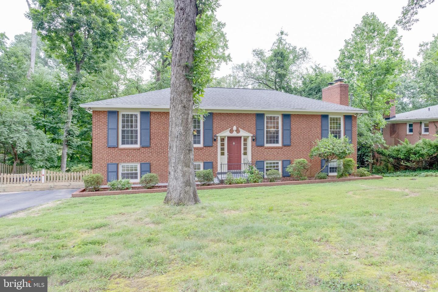 5817 DAWES AVE, ALEXANDRIA, Virginia 22311, 5 Bedrooms Bedrooms, ,3 BathroomsBathrooms,Residential,For sale,5817 DAWES AVE,VAFX2259658 MLS # VAFX2259658