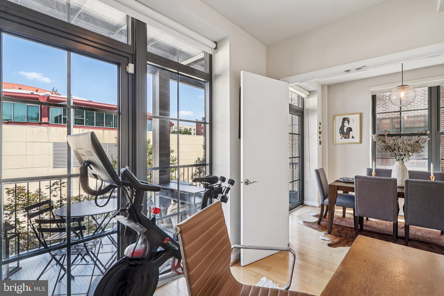 2412 17TH ST NW #202, WASHINGTON, District Of Columbia 20009, 2 Bedrooms Bedrooms, ,1 BathroomBathrooms,Residential,For sale,2412 17TH ST NW #202,DCDC2213960 MLS # DCDC2213960