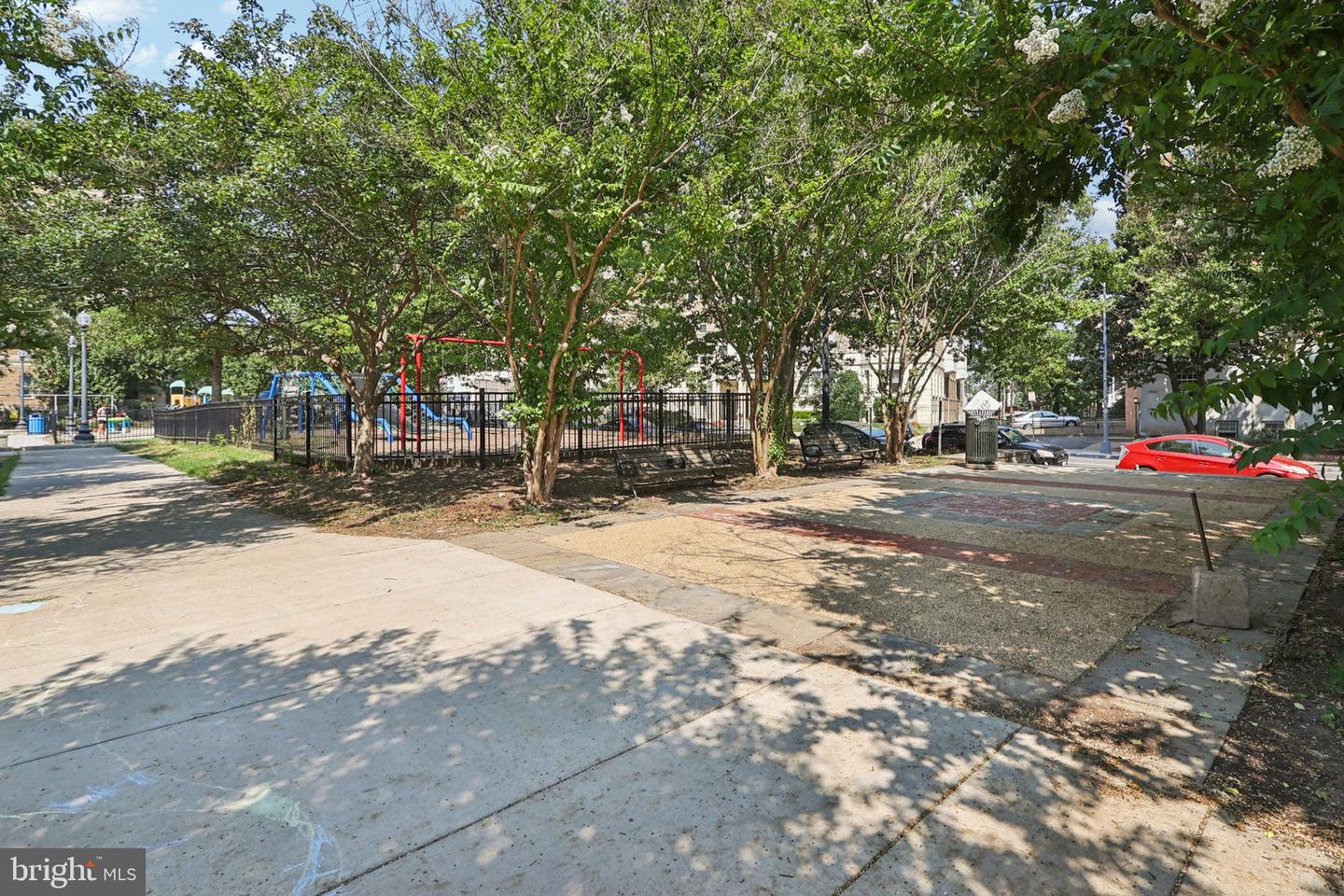 2412 17TH ST NW #202, WASHINGTON, District Of Columbia 20009, 2 Bedrooms Bedrooms, ,1 BathroomBathrooms,Residential,For sale,2412 17TH ST NW #202,DCDC2213960 MLS # DCDC2213960